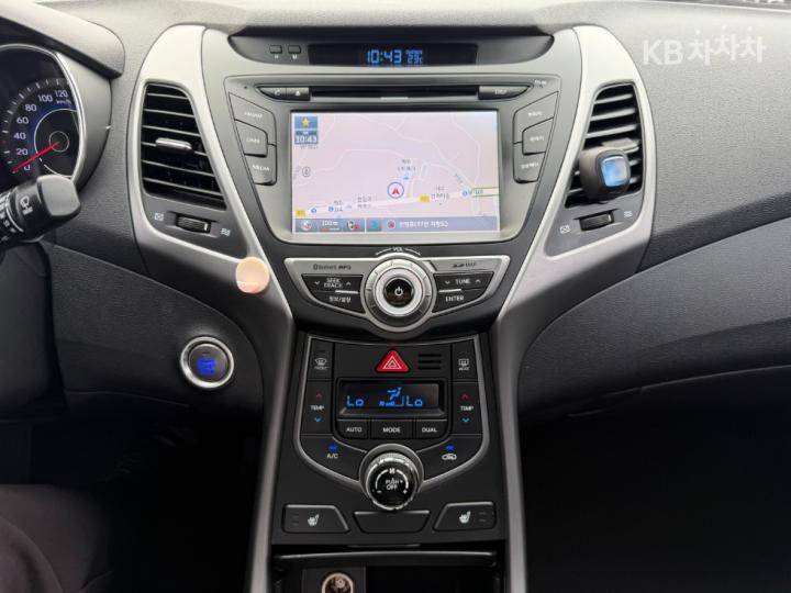 Hyundai Avante 1.6 VGT Modern Base Type 7