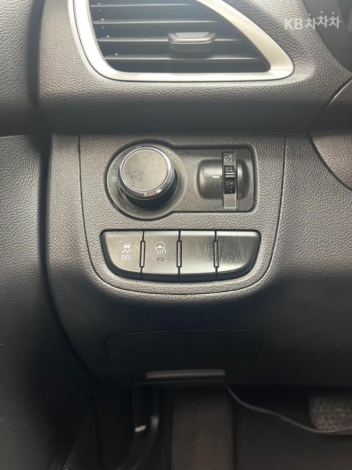 Chevrolet Spark Premier Base Type 10