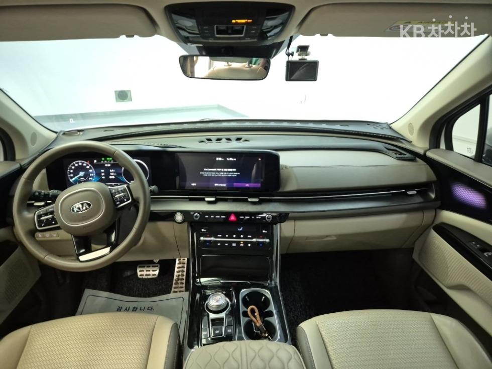 2021 - kia carnival