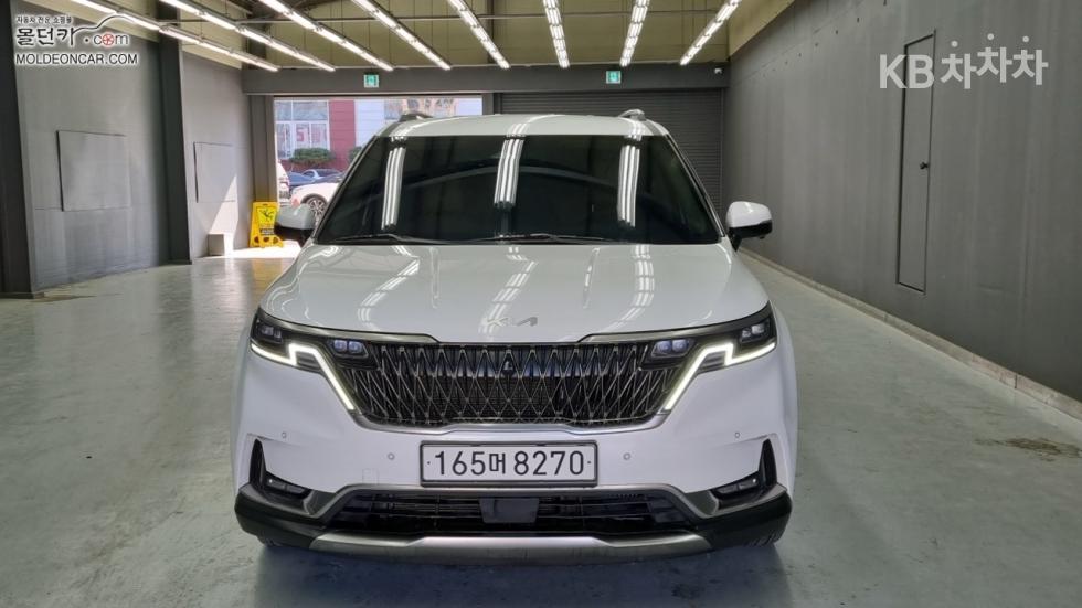 2023 - kia carnival
