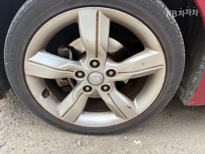 Hyundai Veloster PYL Base Type 8