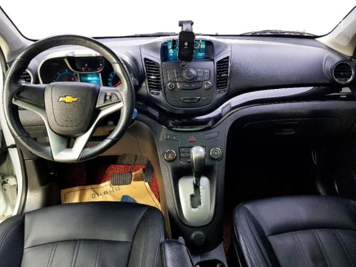 Chevrolet Orlando LT Premium 6