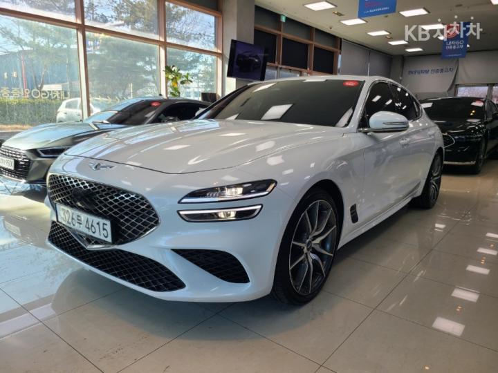 Genesis G70 2.0T Standard 2