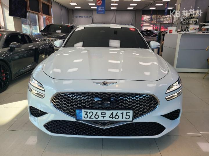 Genesis G70 2.0T Standard 3