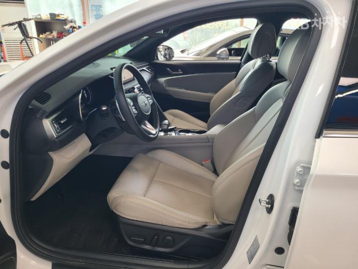 Genesis G70 2.0T Standard 6