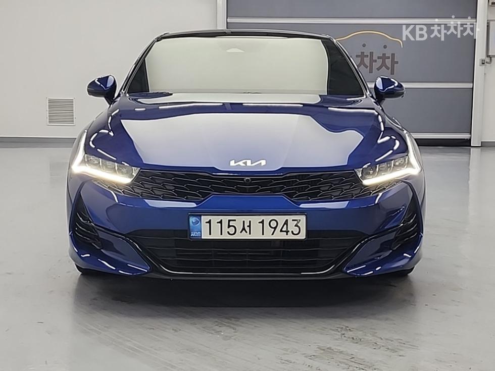 2022 - kia k5