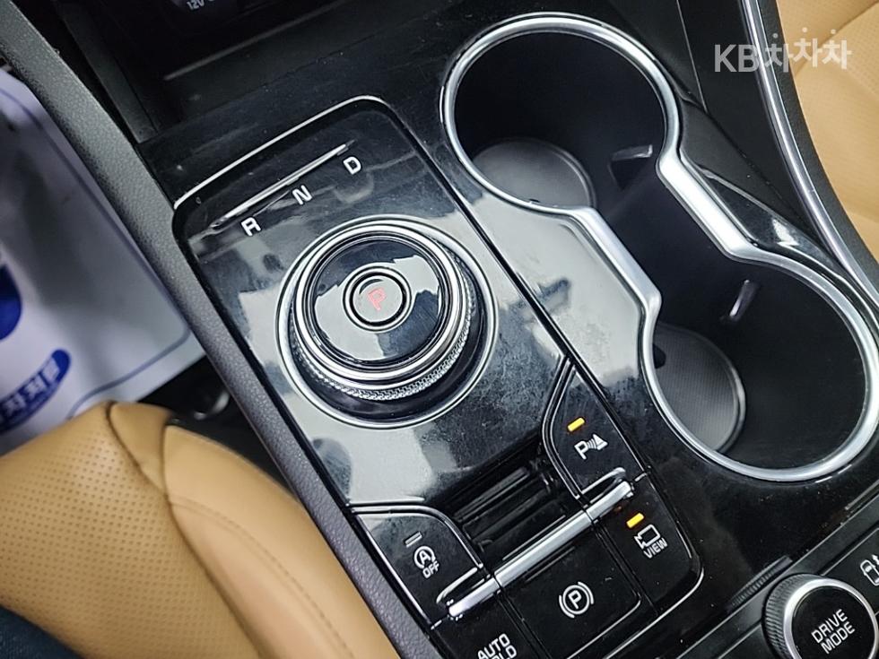 2022 - kia k5