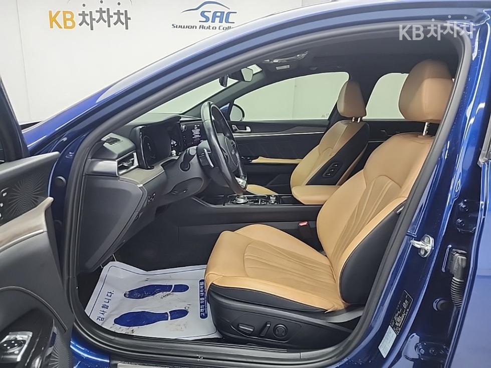 2022 - kia k5