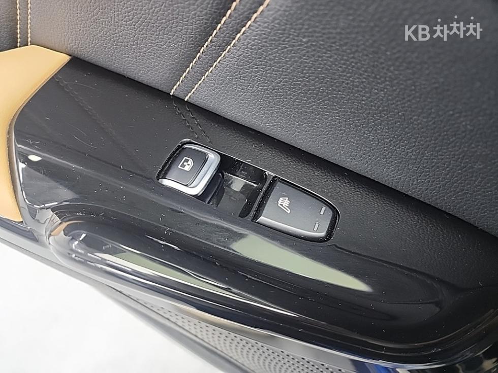 2022 - kia k5