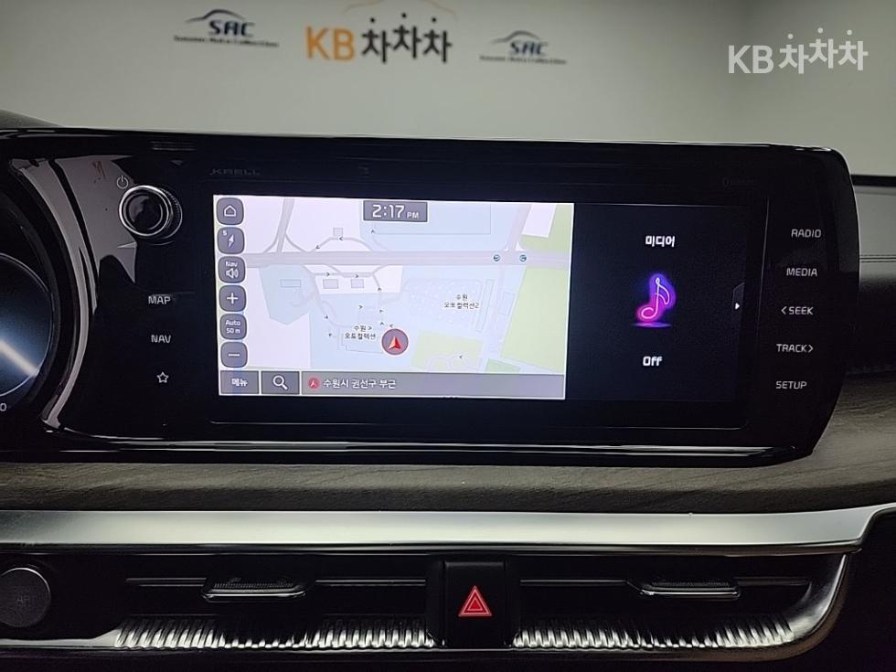 2022 - kia k5