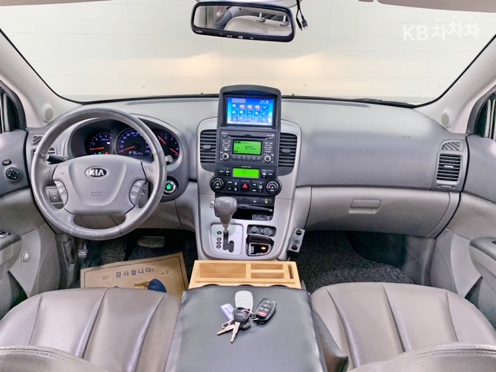 2013 - kia carnival