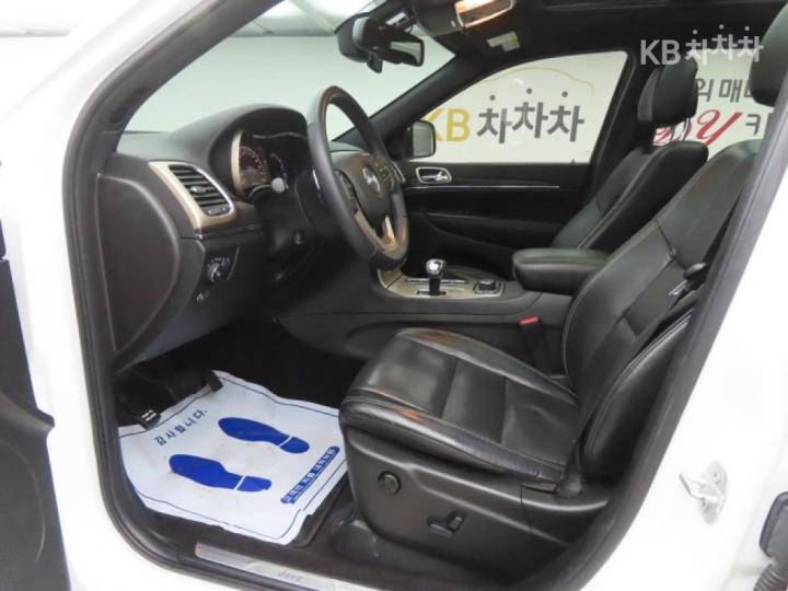 Jeep Cherokee Grand New 3.6 V6 Overland WK2 6