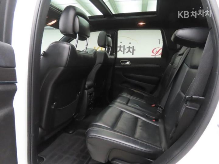 Jeep Cherokee Grand New 3.6 V6 Overland WK2 7