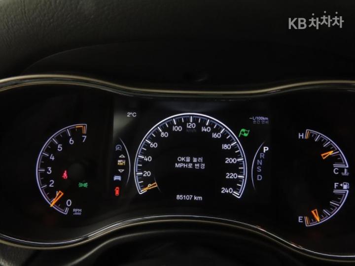 Jeep Cherokee Grand New 3.6 V6 Overland WK2 10