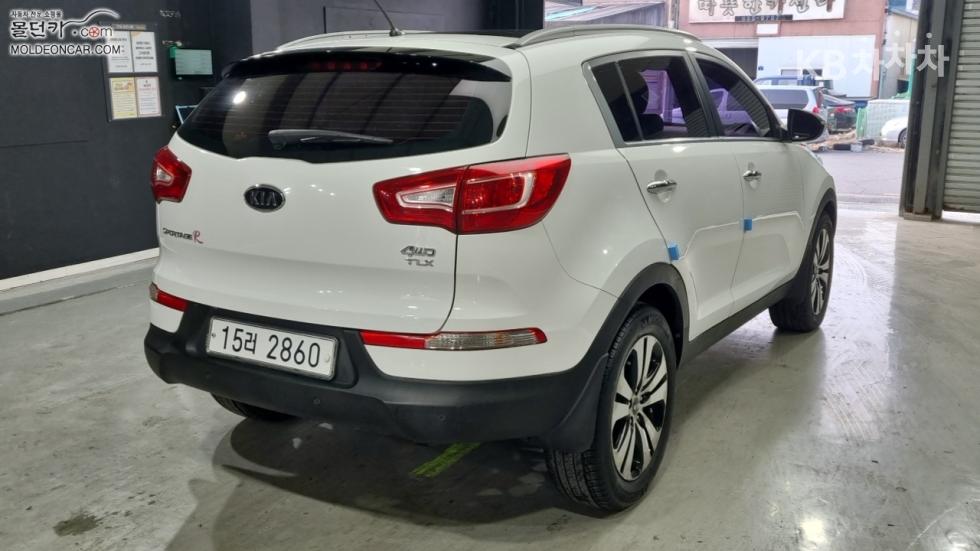 2011 - kia sportage