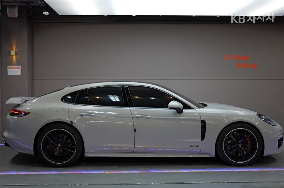 Porsche Panamera — miniaturë 5