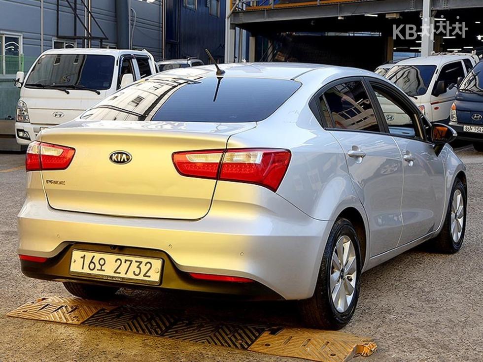 2015 - kia pride