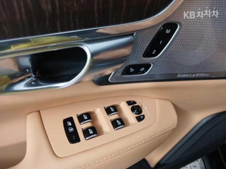 Volvo S90 B6 AWD Ultimate Bright 10