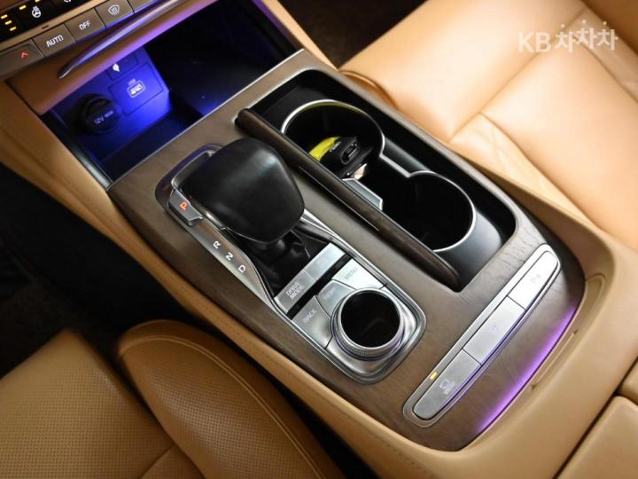 Kia K9 The 3.8 GDI AWD Best Selection Ⅰ 10