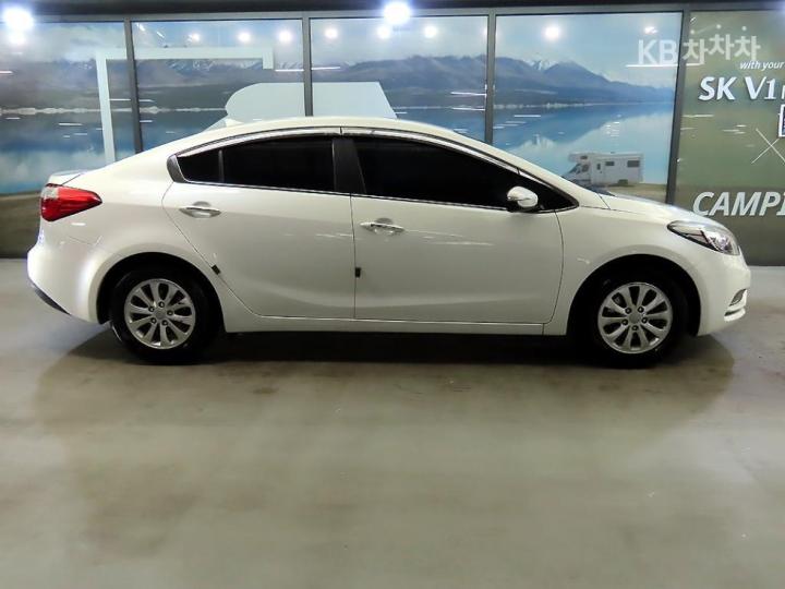 Kia K3 Luxury 4
