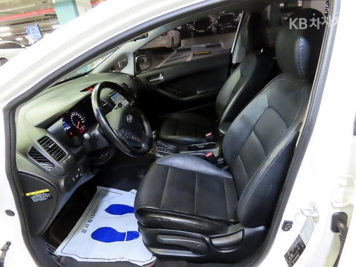Kia K3 Luxury 7