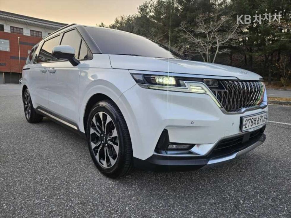 2021 - kia carnival