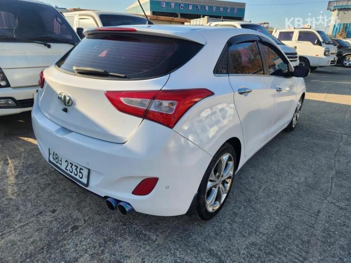 Hyundai i30 New 1.6 VGT Extreme 3