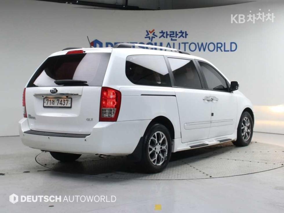2013 - kia carnival