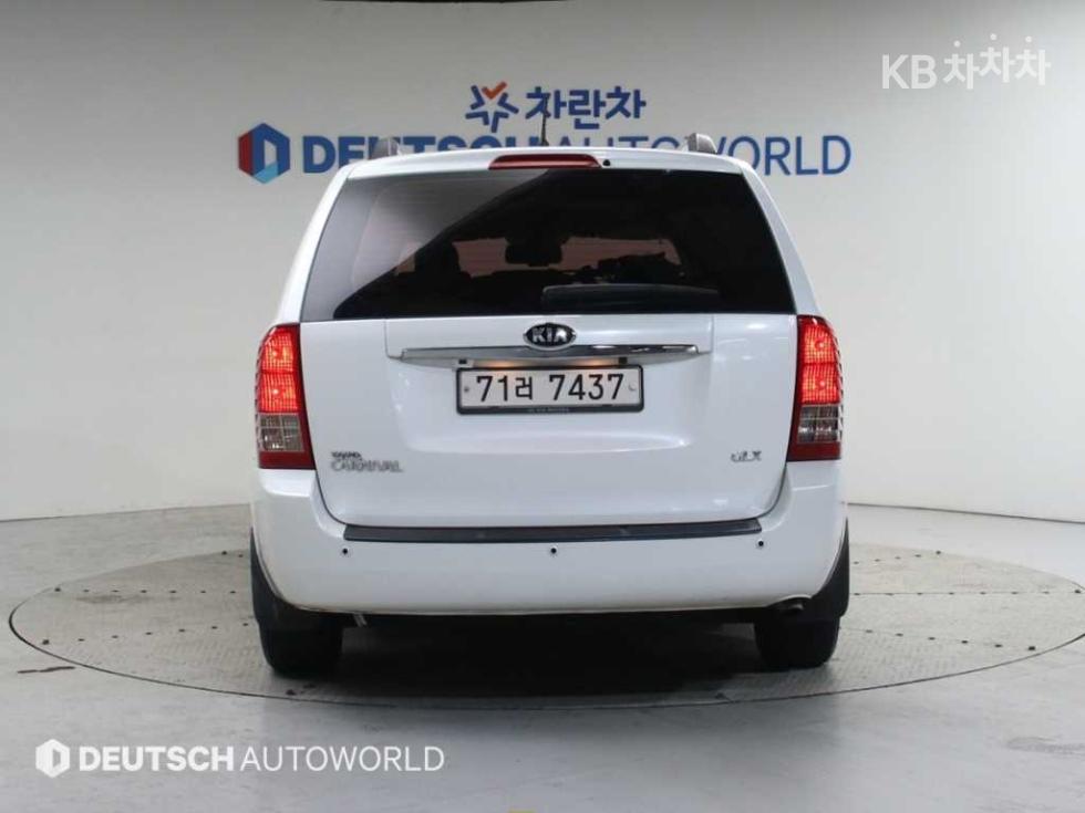 2013 - kia carnival