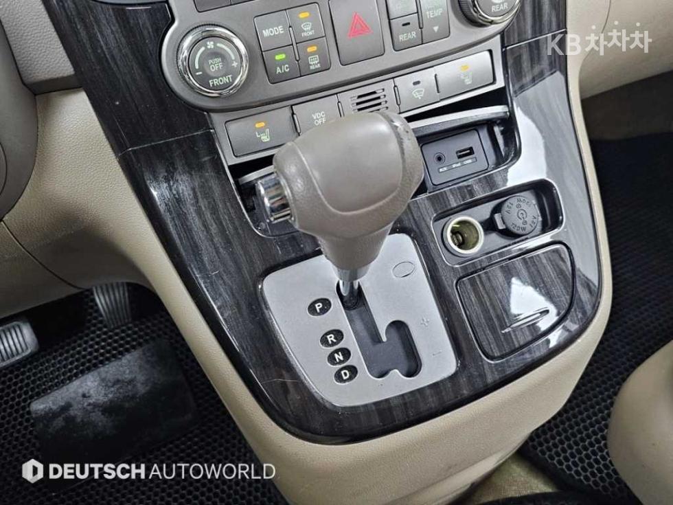2013 - kia carnival