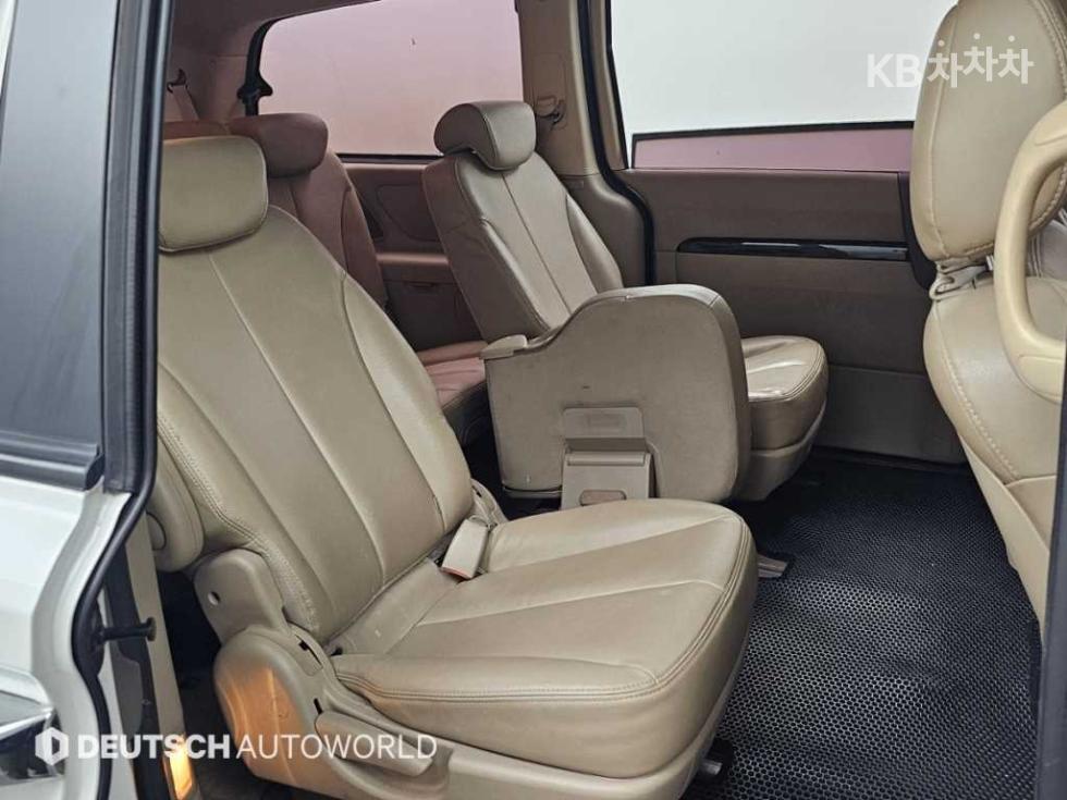 2013 - kia carnival