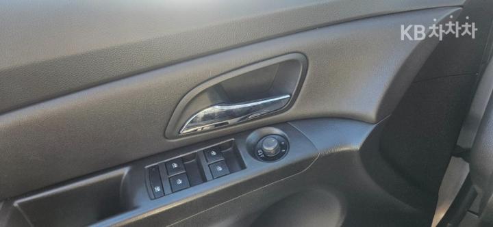 Chevrolet Cruze 1.8 LT Base Type 6