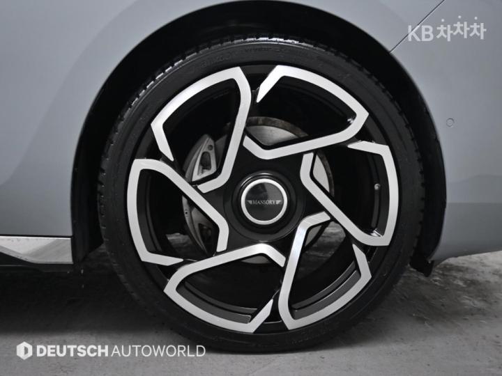 BMW 7 Series G70 740d xDrive M Sport Executive 6