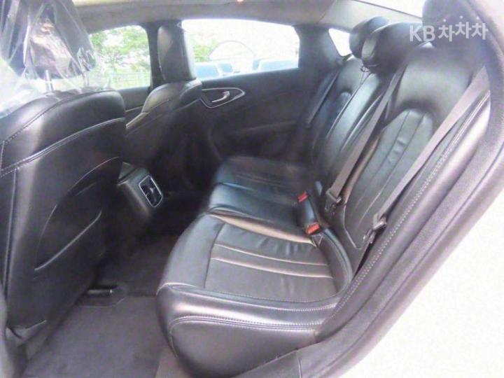 Chrysler 200 2.4 C 10