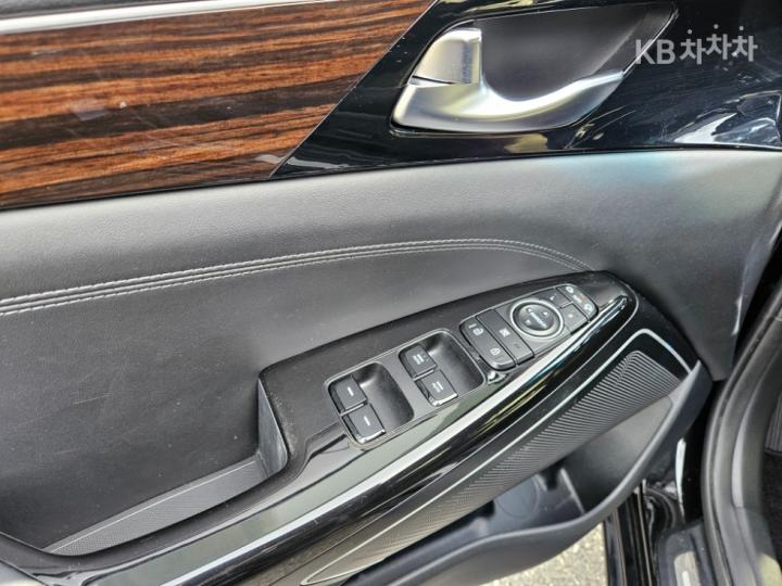 Kia K7 2.4 GDI Prestige 9