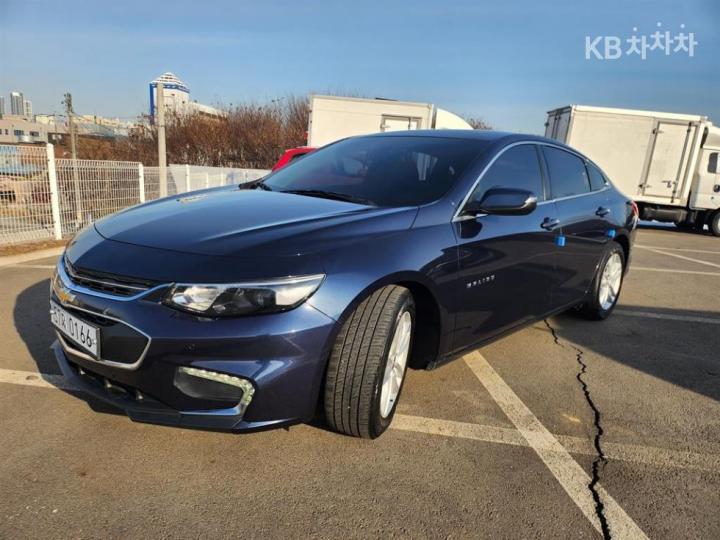 Chevrolet Malibu 1.5 Turbo LS 4