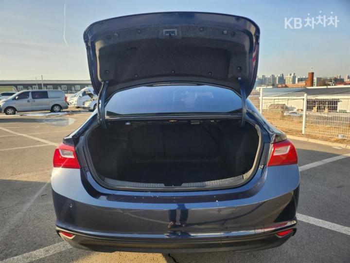 Chevrolet Malibu 1.5 Turbo LS 8