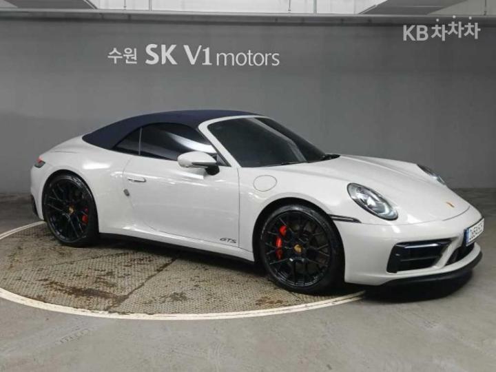 Porsche Carrera 911 992 4 GTS Cabriolet 4
