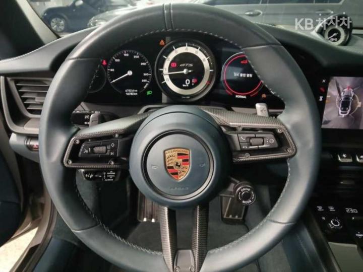 Porsche Carrera 911 992 4 GTS Cabriolet 10