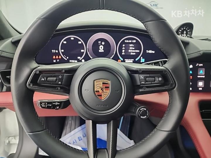 Porsche Taycan GTS 10