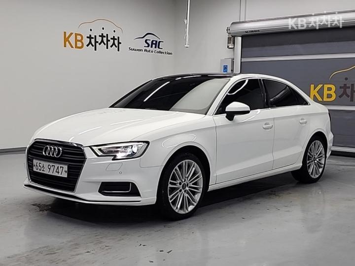 Audi A3 NEW 40 TFSI 8V