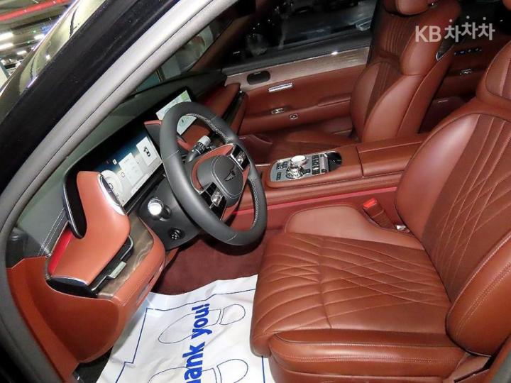 Genesis G90 RS4 3.5T AWD Base Type 7