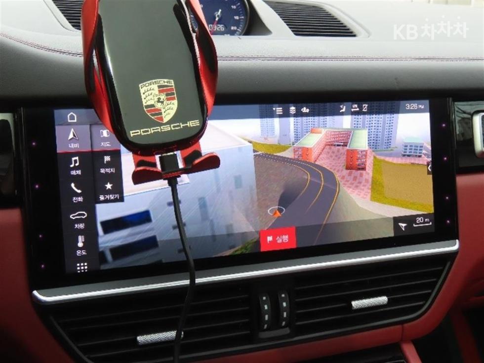 Porsche Cayenne — miniaturë 8