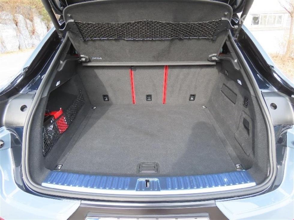 Porsche Cayenne — miniaturë 17