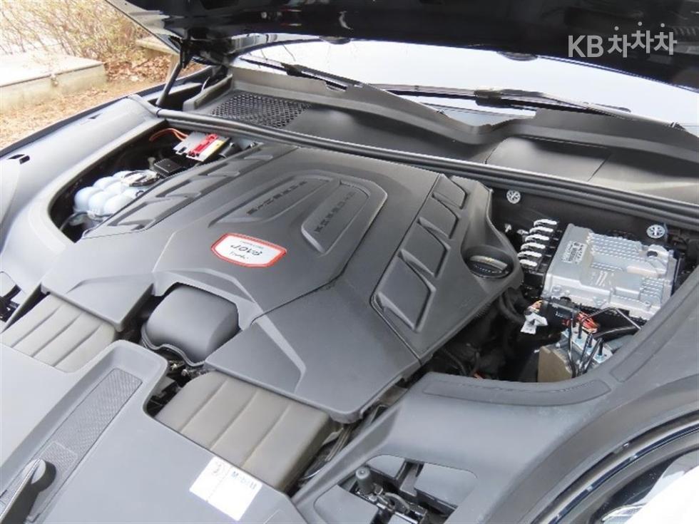 Porsche Cayenne — miniaturë 20