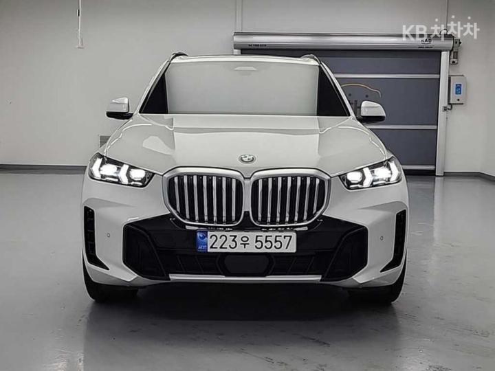 BMW X5 xDrive 40i — foto 1
