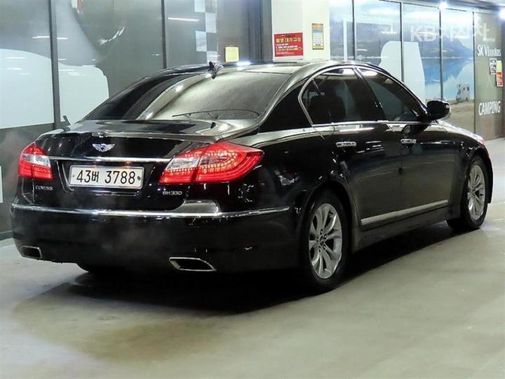Hyundai Genesis BH330 MODERN Special 5