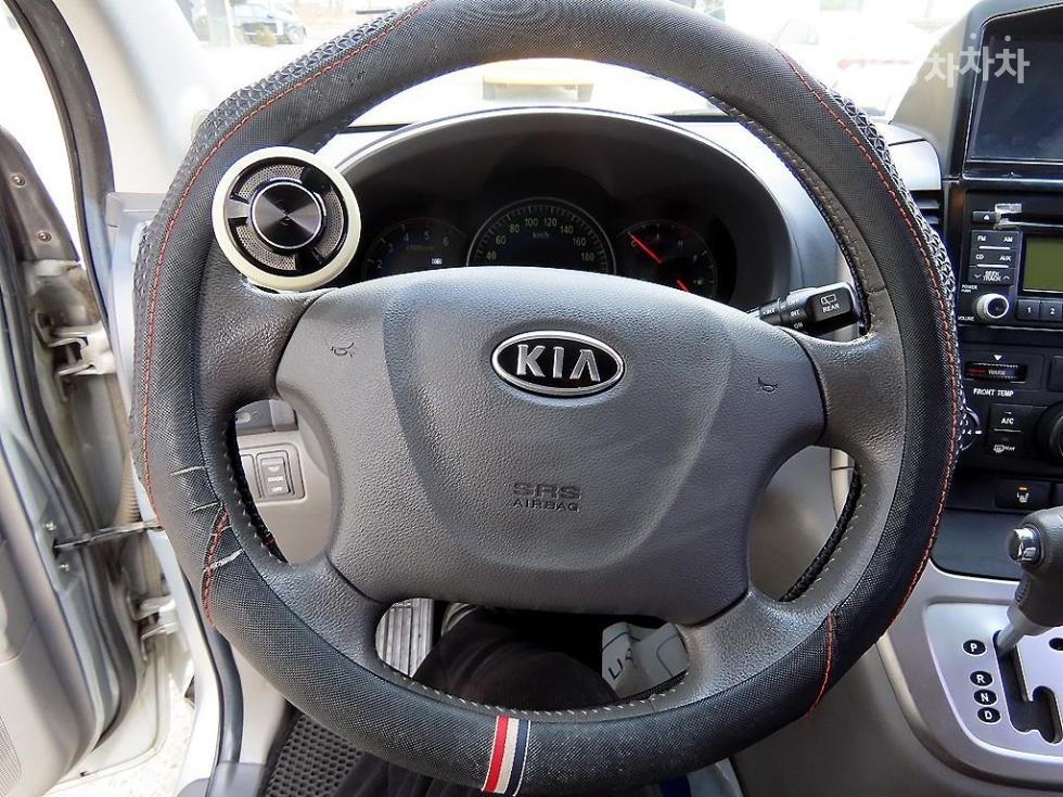 2010 - kia carnival