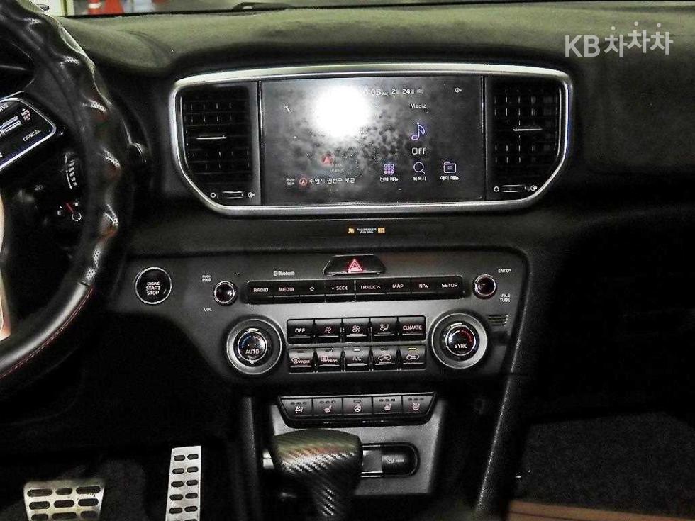 2020 - kia sportage