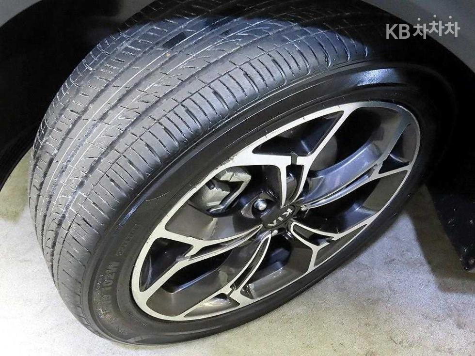 2020 - kia sportage